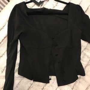 Square neck blouse too with balloon sleeves